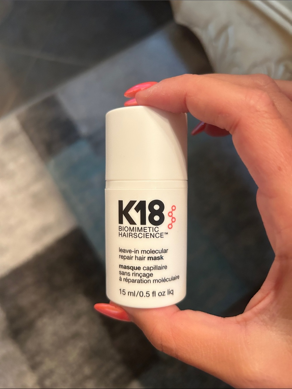 K18 Biomimetic Hairscience Leave-In Molecular Repair Hair Mask - White